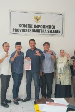 KPU Serahkan Laporan ke KIP Sumsel
