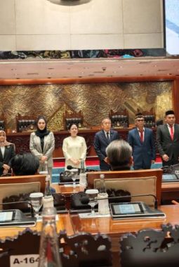DPR Sahkan Tujuh Komisioner Komisi Informasi Pusat Periode 2026–2030, Joemarthine Chandra Masuk Daftar